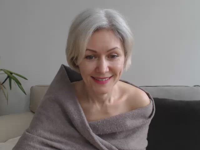 gilf solo tits clip