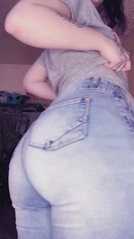 what's under those jeans