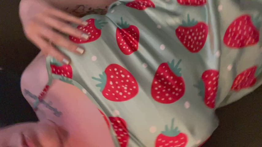 My big tits are sore and need to be massaged by ilyalways4ever