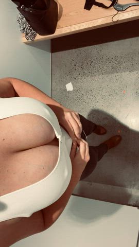 Changing room titty drop