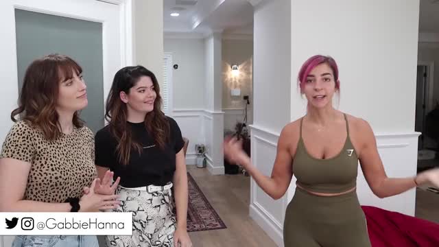 Thickums Gabbie looking good in gym clothes (plus two Gorgeous women from her recent