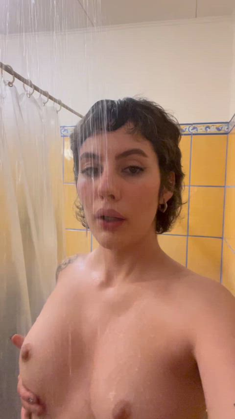 This fuckdoll works even better in the shower :)