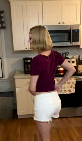 amateur ass blonde booty cute homemade milf onlyfans panties petite cute-little-butts