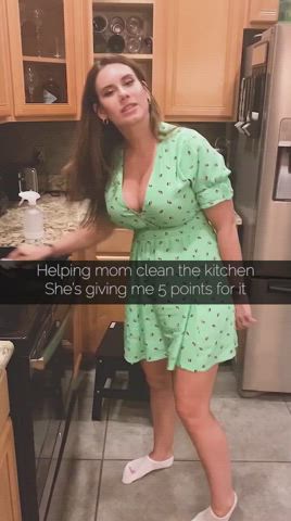 Helping mom in kitchen 💦💦 Her Links in commentss 👇🏻