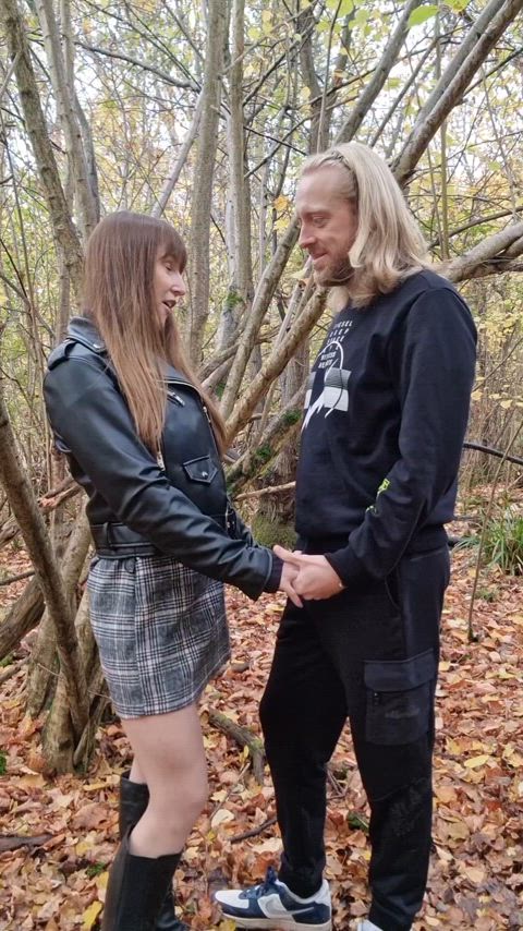 Linked up in the woods for a feisty fuck! 🤪😈 I dunno about you but a creampie