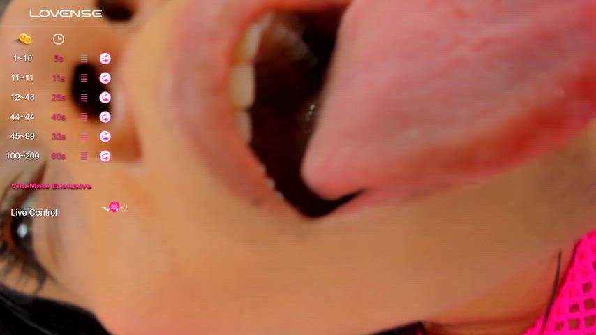 chaturbate close up colombian cum in mouth dirty talk finger in mouth moaning sucking