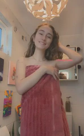 Bathroom Homemade NSFW Natural Tits Shaved Pussy Small Tits Teen Topless Undressing