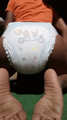 Diaper Fetish Wet and Messy clip