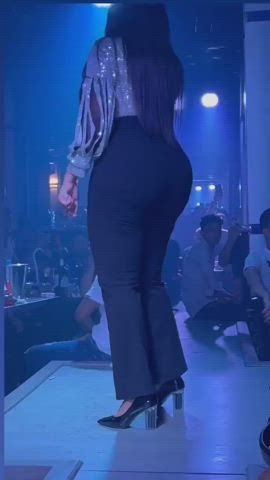 amateur arab big ass dancing high heels homemade clip