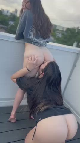 ass lesbian outdoor pussy licking clip
