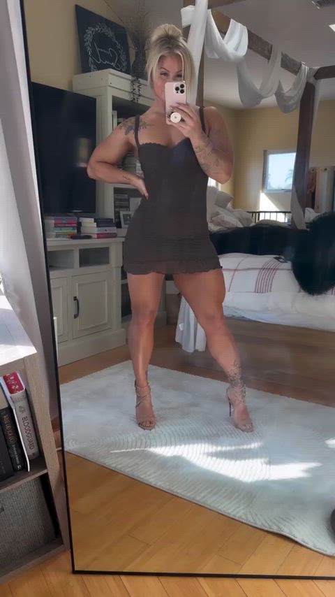 muscles muscular girl muscular milf clip