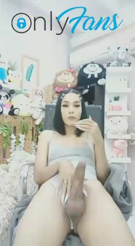Janicegrifith from Chaturbate strokes her cock and shoots a nice load