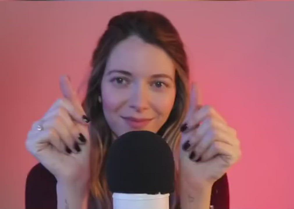 Love ASMR has some long fingers, imagine that thing thrashing your prostate Oooooooooooooohhhhhhhhhhhhhh