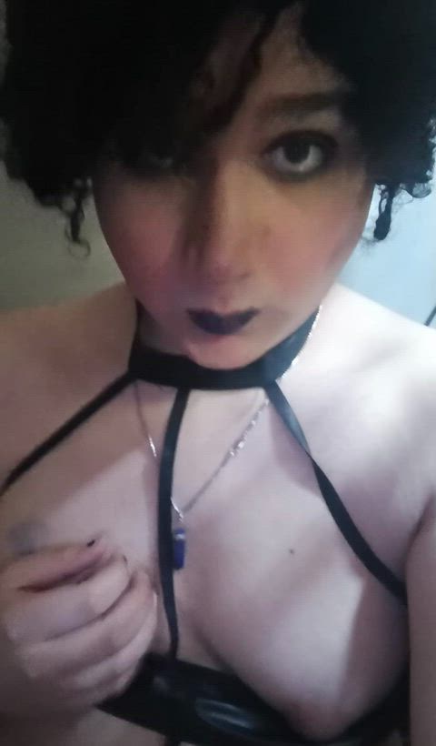 Goth Girl Kisses her Tits in Lipstick 🥺🥴
