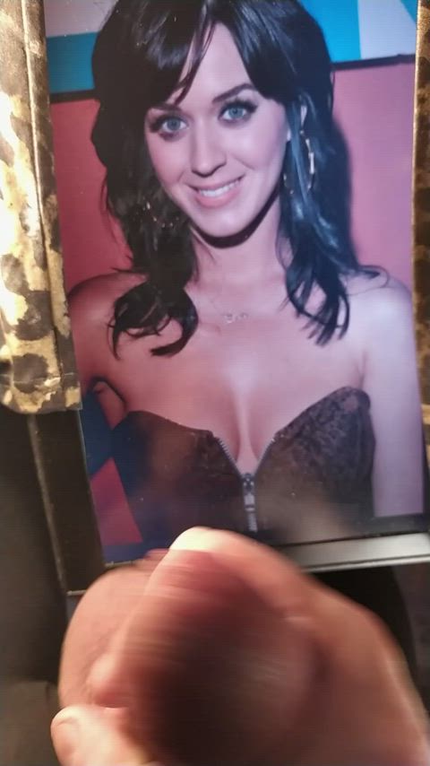 Katy Perry deep cleavage cum tribute Porn GIF by yaichkict