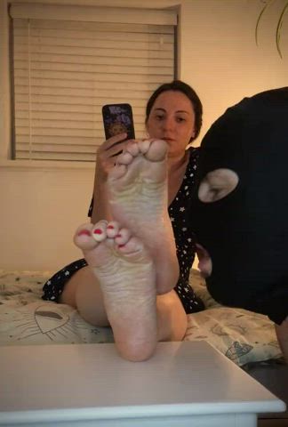 amateur feet feet fetish hotwife master/slave soles toes worship clip