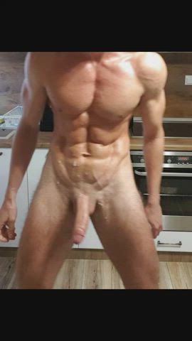 New user, 24y.o horny bi student, 6'7" tall alpha Dom, daily exclusive content,