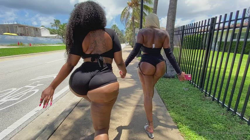 Big Ass Booty Bubble Butt Candid Ebony OnlyFans clip