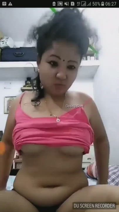 Show her ?boobs on video call