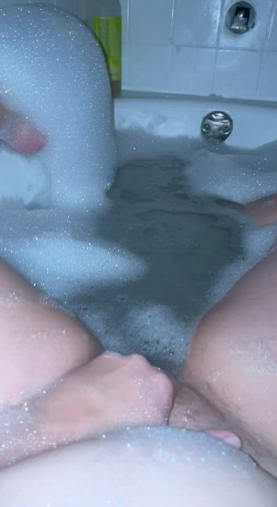 Bath Hairy Pussy Squirt Squirting Thick clip