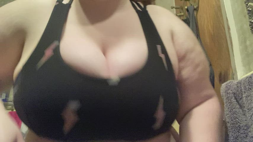 I love freeing my tits after a workout [OC]