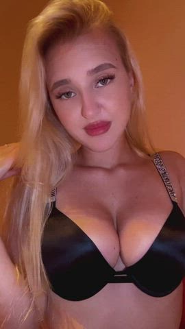 click the link in the comments if you like my petite boobs