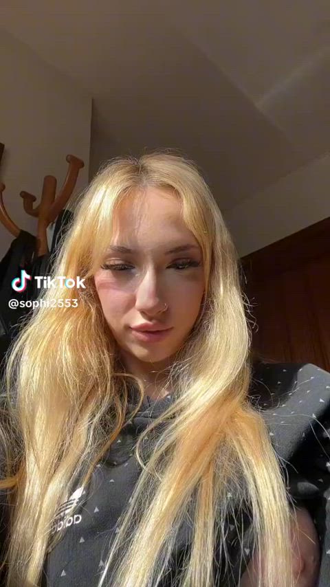 Soph - BlondeSophie - More tiktok flash videos on my TT likes (juanmomo45)