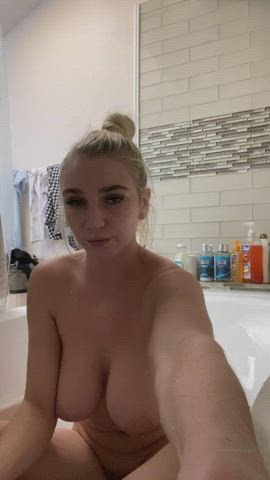 Boobs Bouncing Tits Kendra Sunderland clip