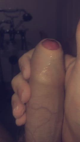 23M UK Come suck this precum off my tip. DMs open. London based.
