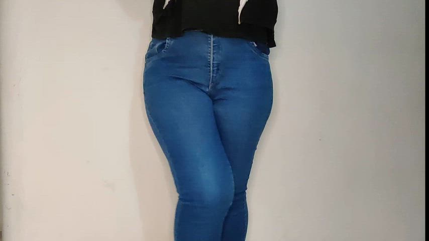 Wetting blue jeans! First post here :)