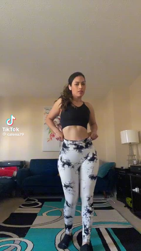 hispanic leggings milf mexican muscular milf workout clip