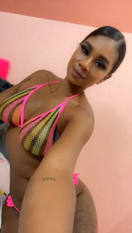 body boobs brunette cute ebony latina clip