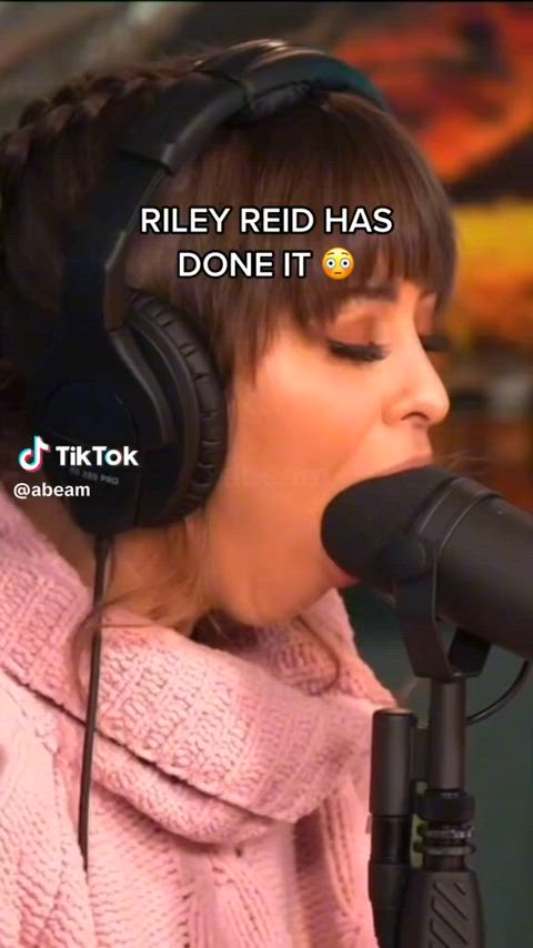 brunette cute pornstar clip