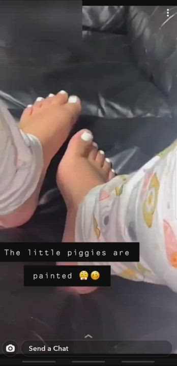 Cute Feet Toes Uncensored clip