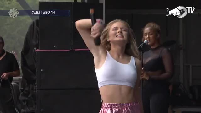 Zara Larsson - Lush Life (Live at Lollapalooza Chicago 2017)