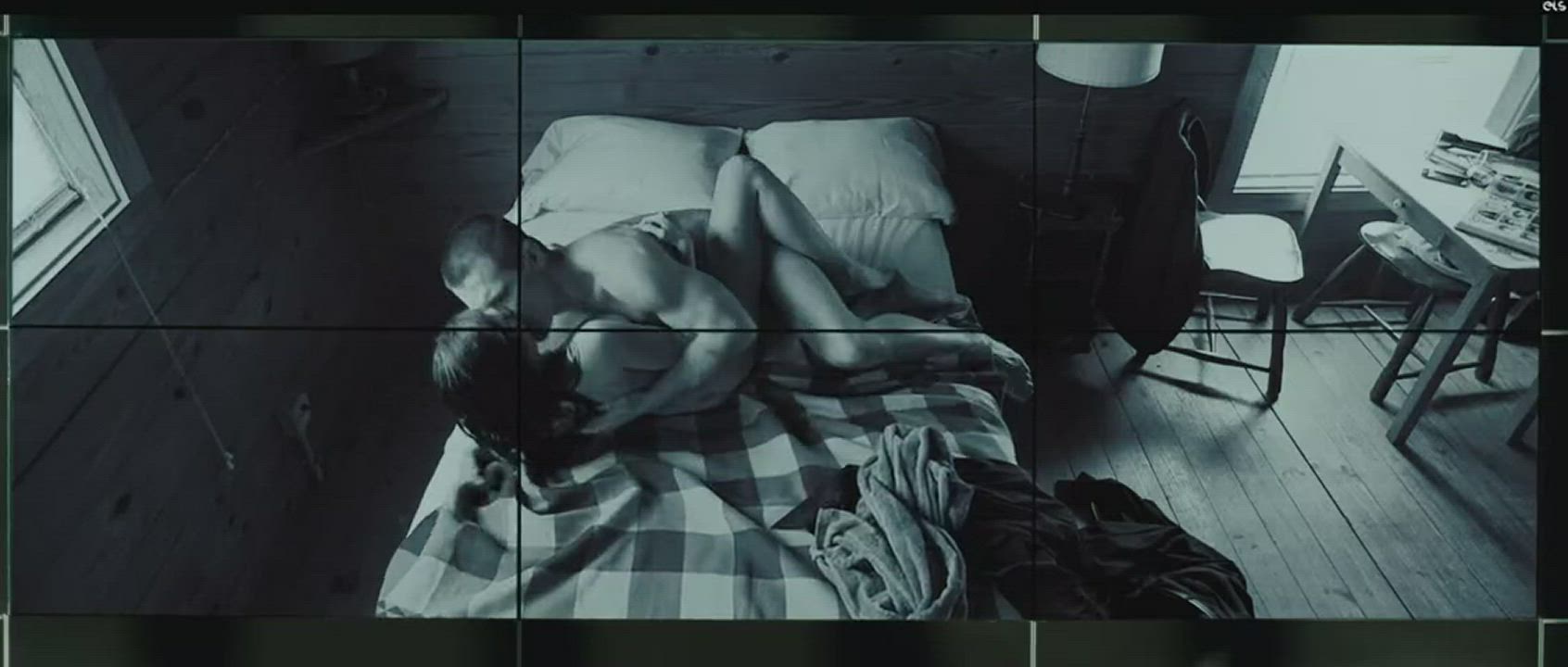 Boobs Elizabeth Olsen Nude clip