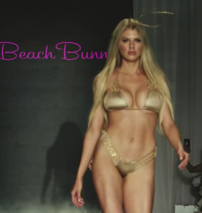 Big Tits Charlotte McKinney Huge Tits clip