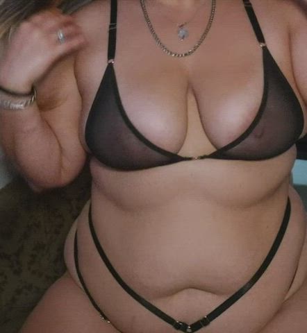 BBW latina big booty, big tits here to play with you, lets get off together. Dm me