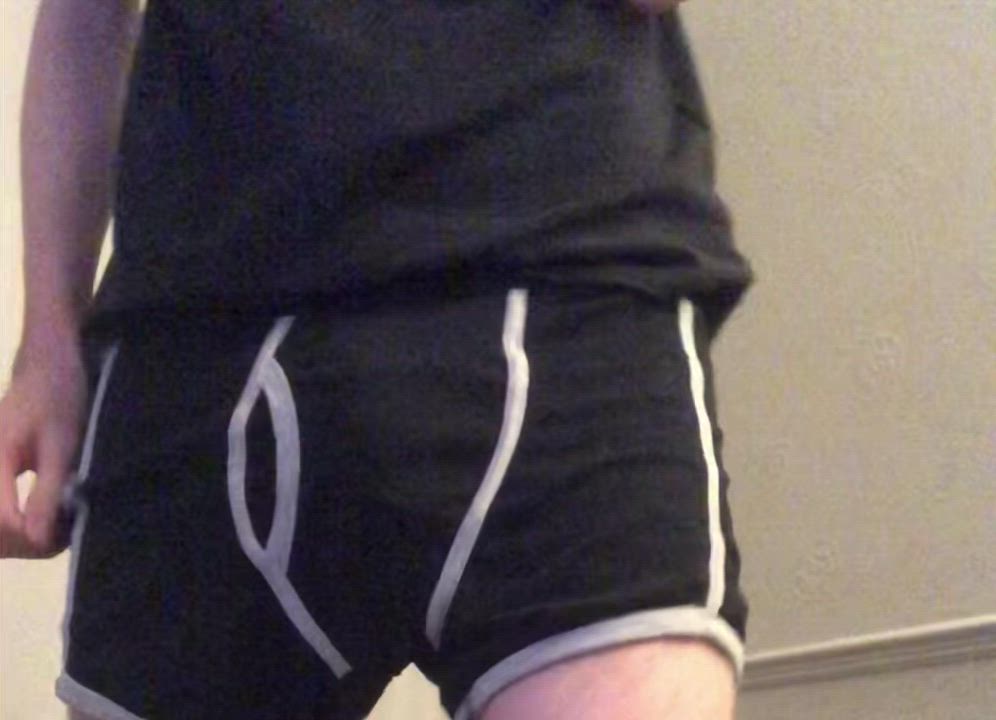 Standing up and sucking my own dick is definitely one way to get hard 🤣