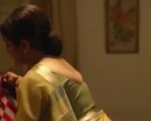 Bollywood MILF Mom clip