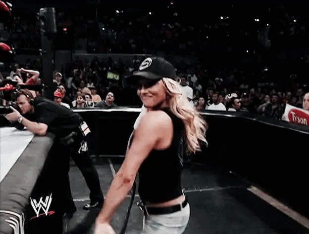 blonde canadian trish stratus clip