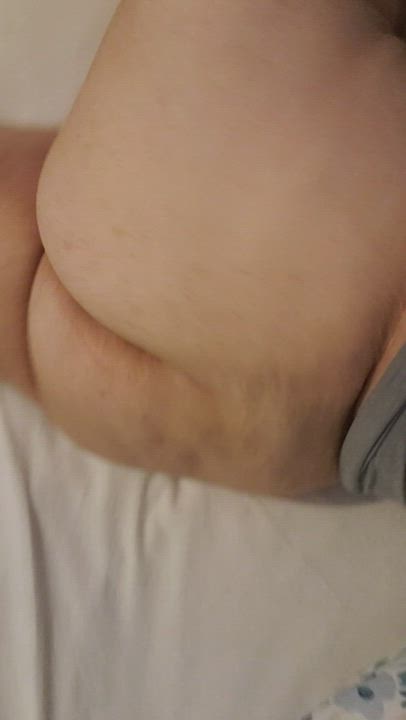 Shaking my ass for u before I go to bed ??