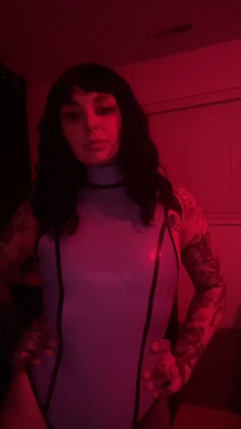 funny latex mistressmercyrage alt-girls mean-girls pale-girls suicide-girls clip