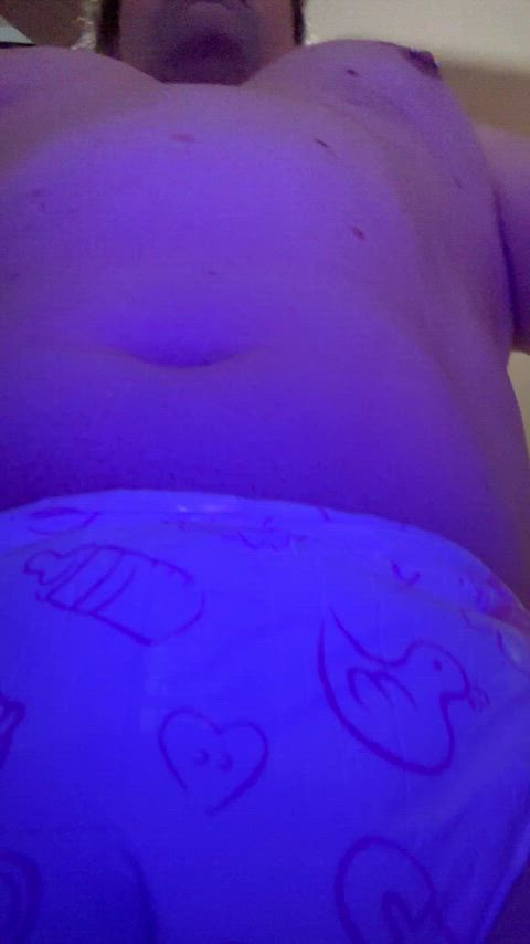 diaper rubbing wet clip