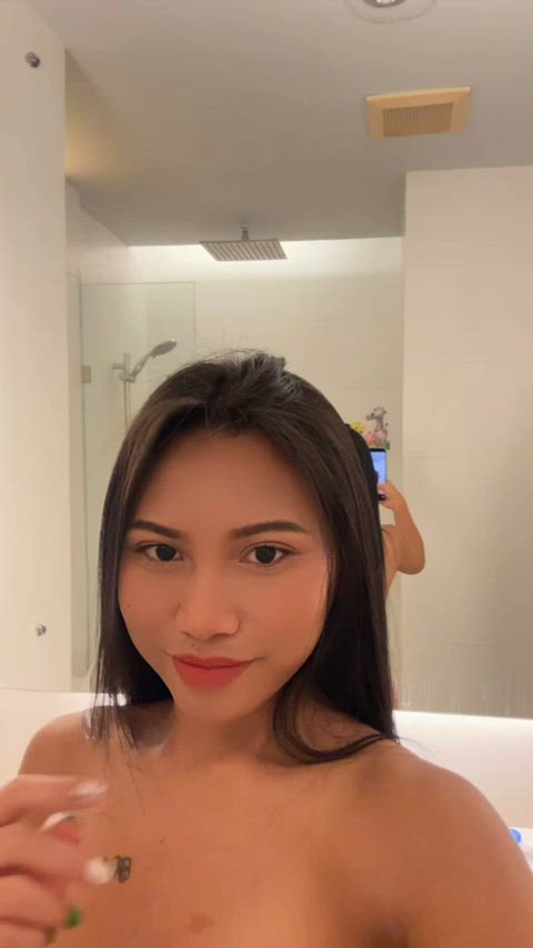 Do you want to fuck an 18-year-old Thai teen like me?