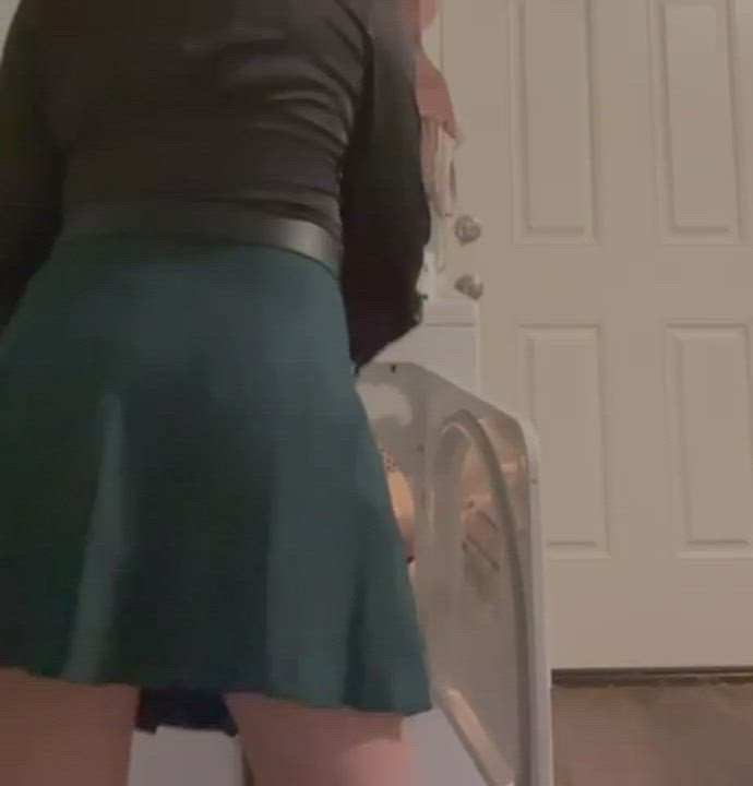 Flashing Pussy Skirt clip