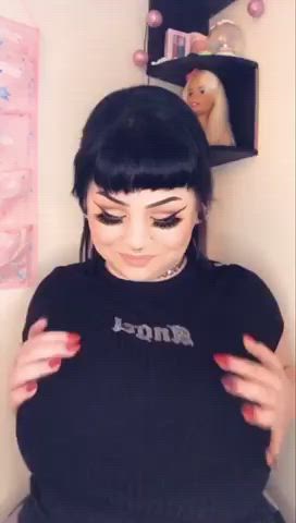 Big Tits Goth Huge Tits Titty Drop clip