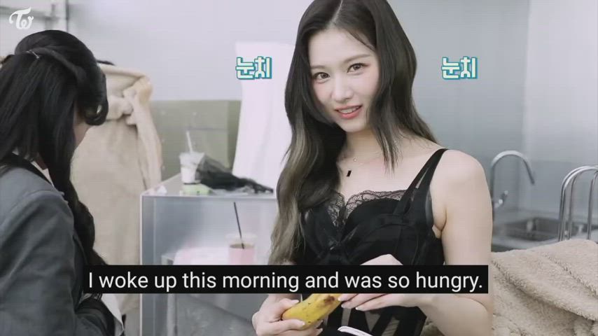 Sana know well but I really hate editor that deleted Sana bite banana shot.🥵😏