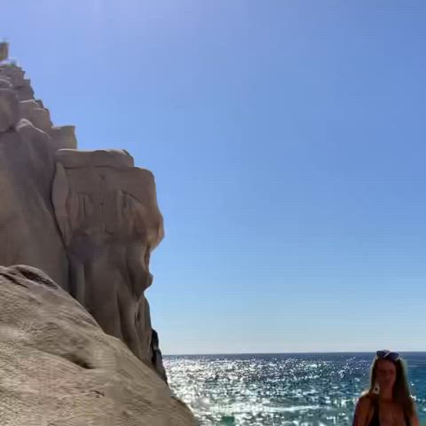 beach jiggling micro bikini teacher clip