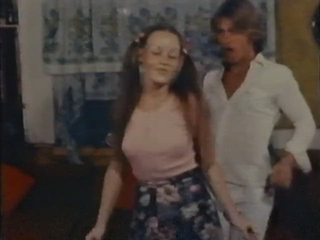 Brunette Dancing Vintage clip